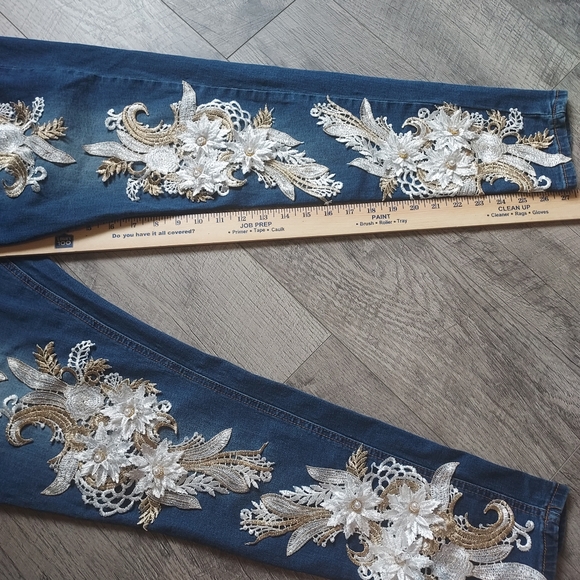 Venus Women's Floral And Pearl Embellished Skinny Jeans Size 16 - Picture 13 of 14